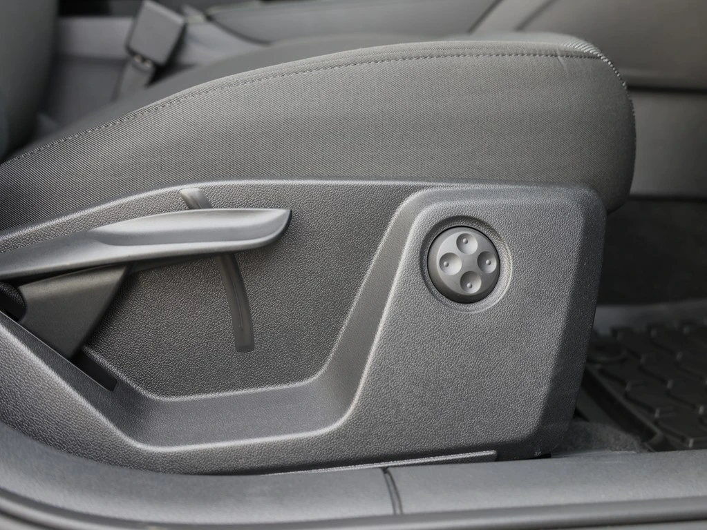 Audi Q2 30 TDI S line
