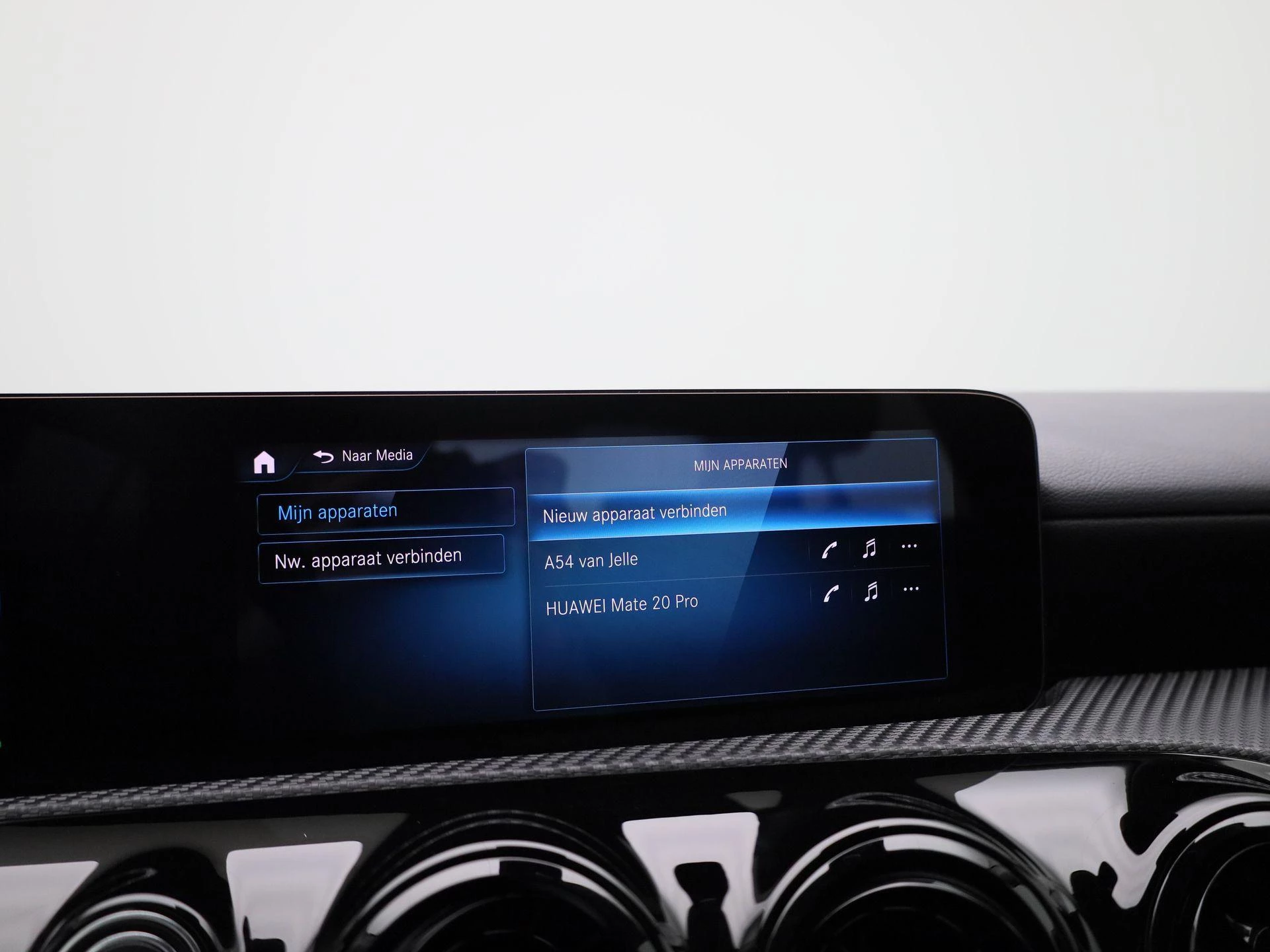 Mercedes-Benz-A-Klasse-image-23