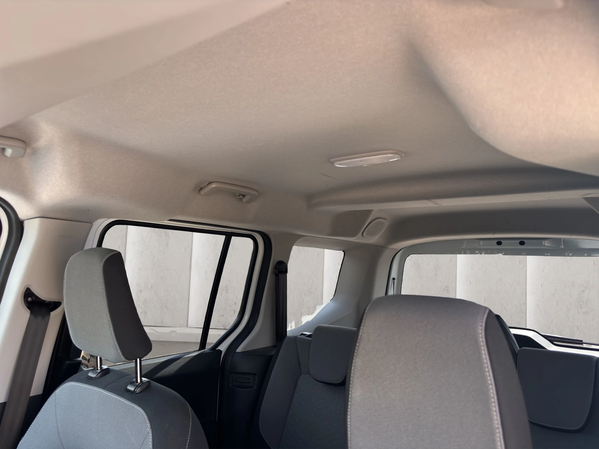 Ford Tourneo Courier 1.0 EcoBoost Titanium