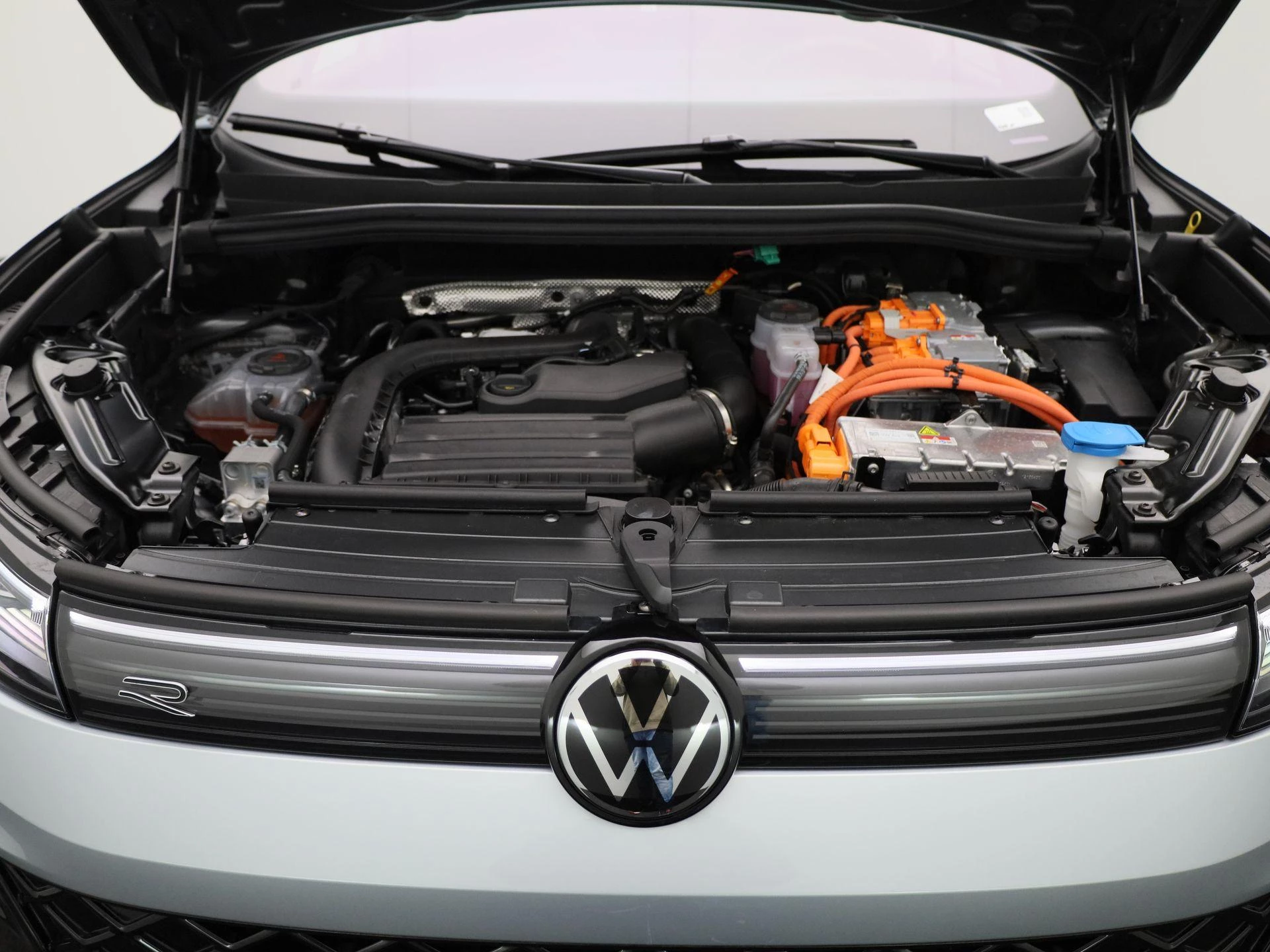 Volkswagen-Tiguan-image-38