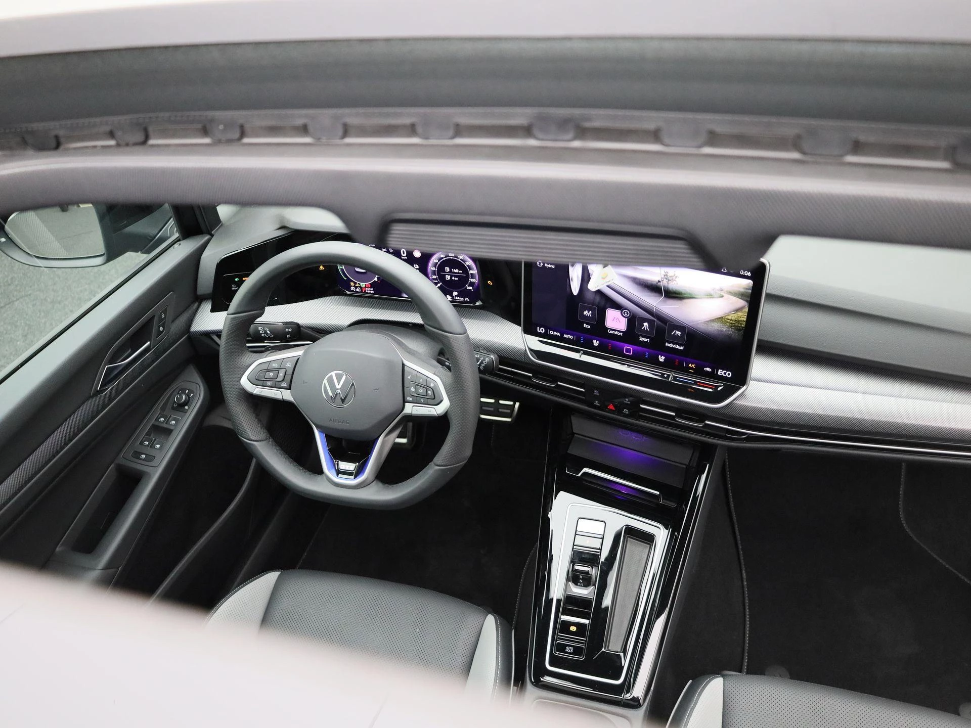 Volkswagen-Golf-image-34