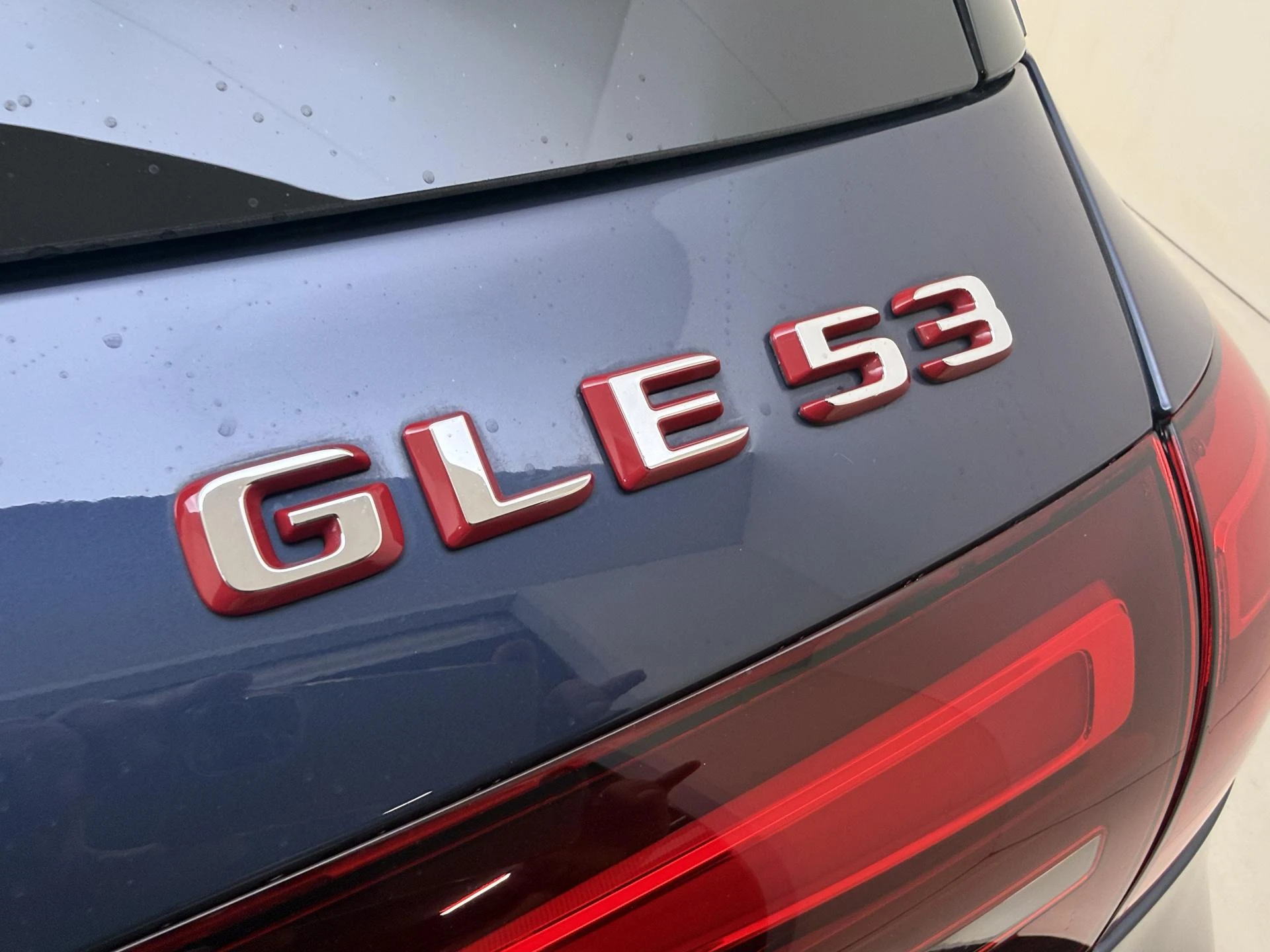 Mercedes-Benz-GLE-image-34