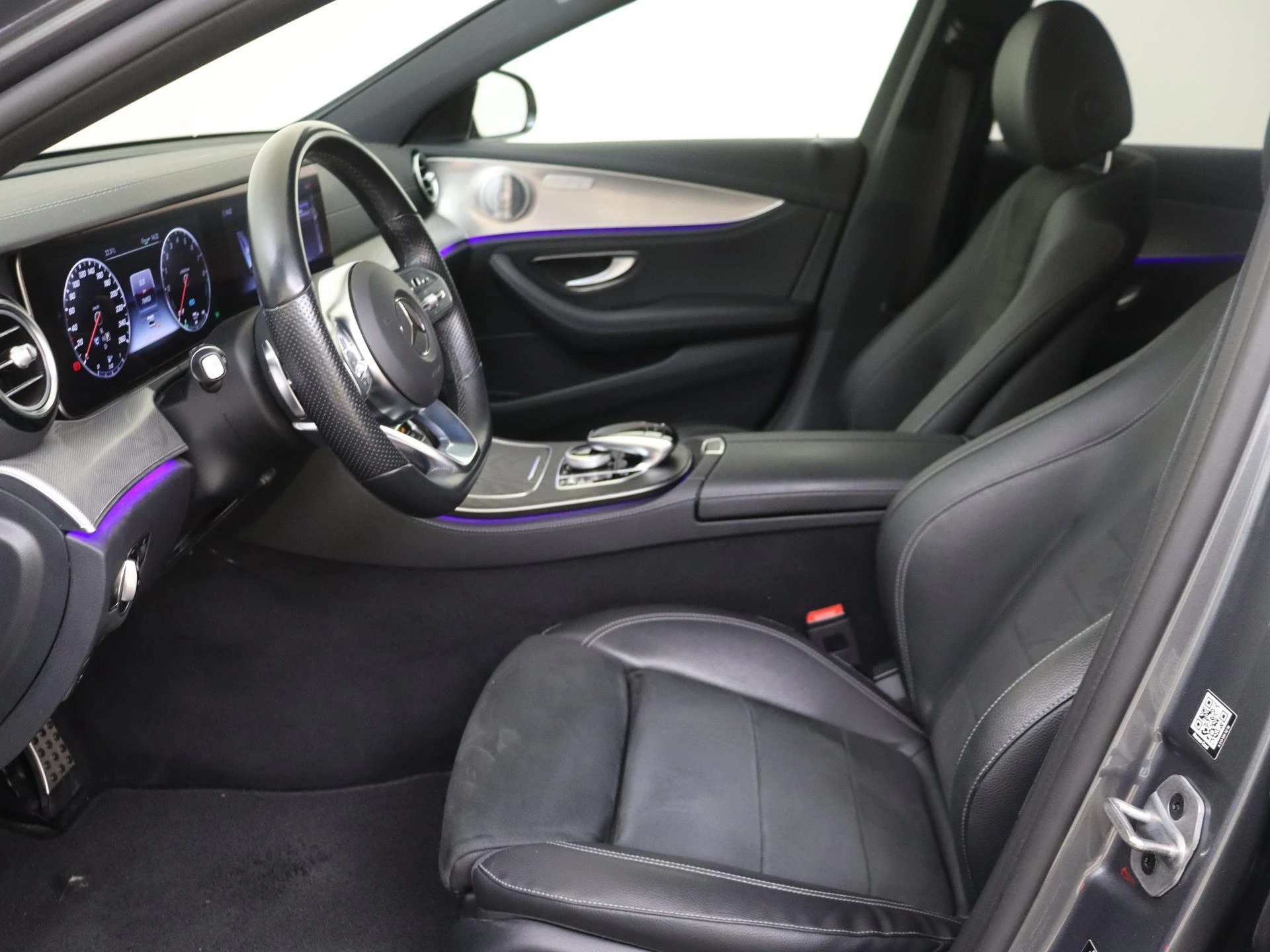 Mercedes-Benz-E-Klasse-image-14