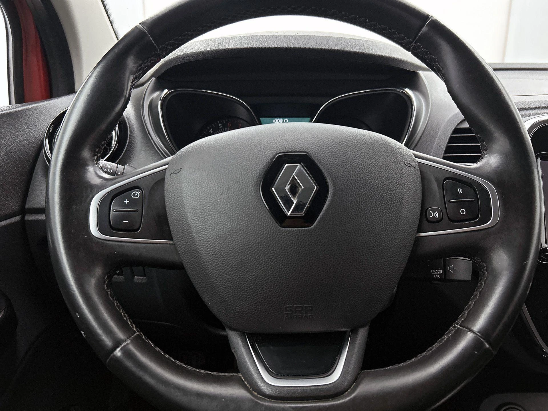 Renault-Captur-image-30