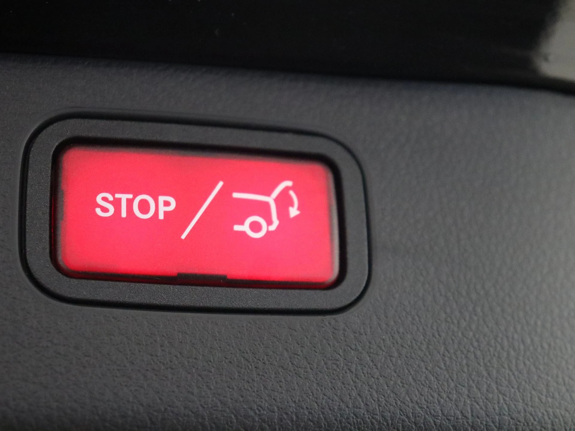 Mercedes-Benz-C-Klasse-image-31