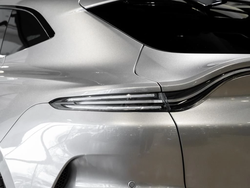 Aston Martin DBX 707 Aston Martin Hamburg