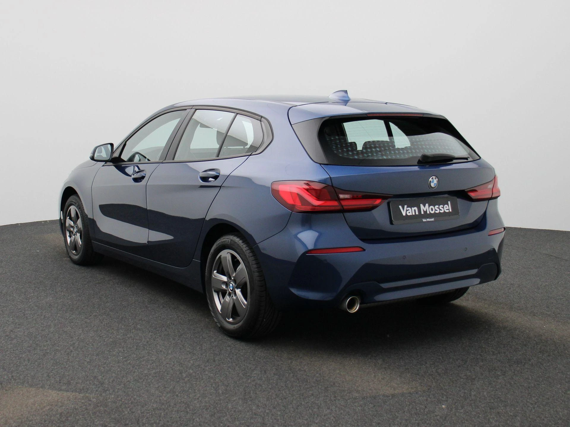 BMW-Série 1-image-1