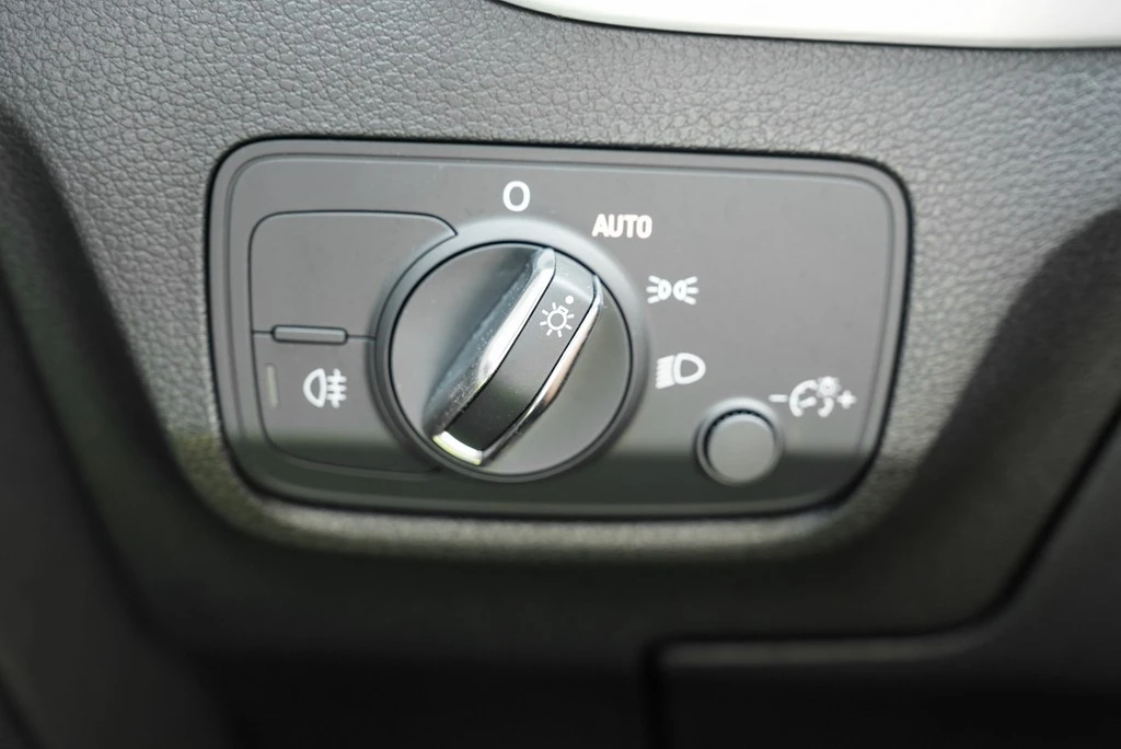 Audi Q2 35 TDI S line s-tronic GRA Virtual Kamera