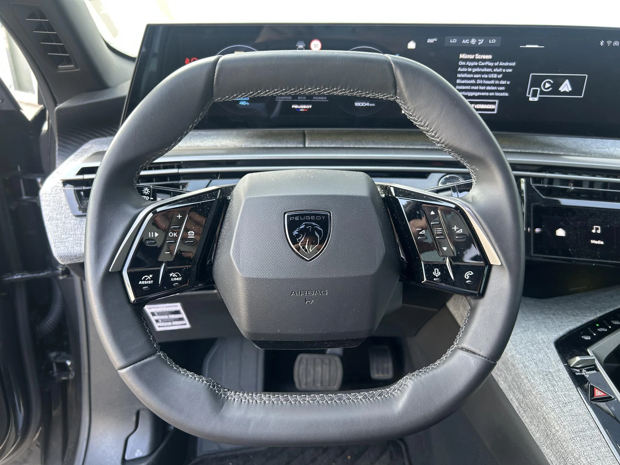 Peugeot-e-3008-image-13