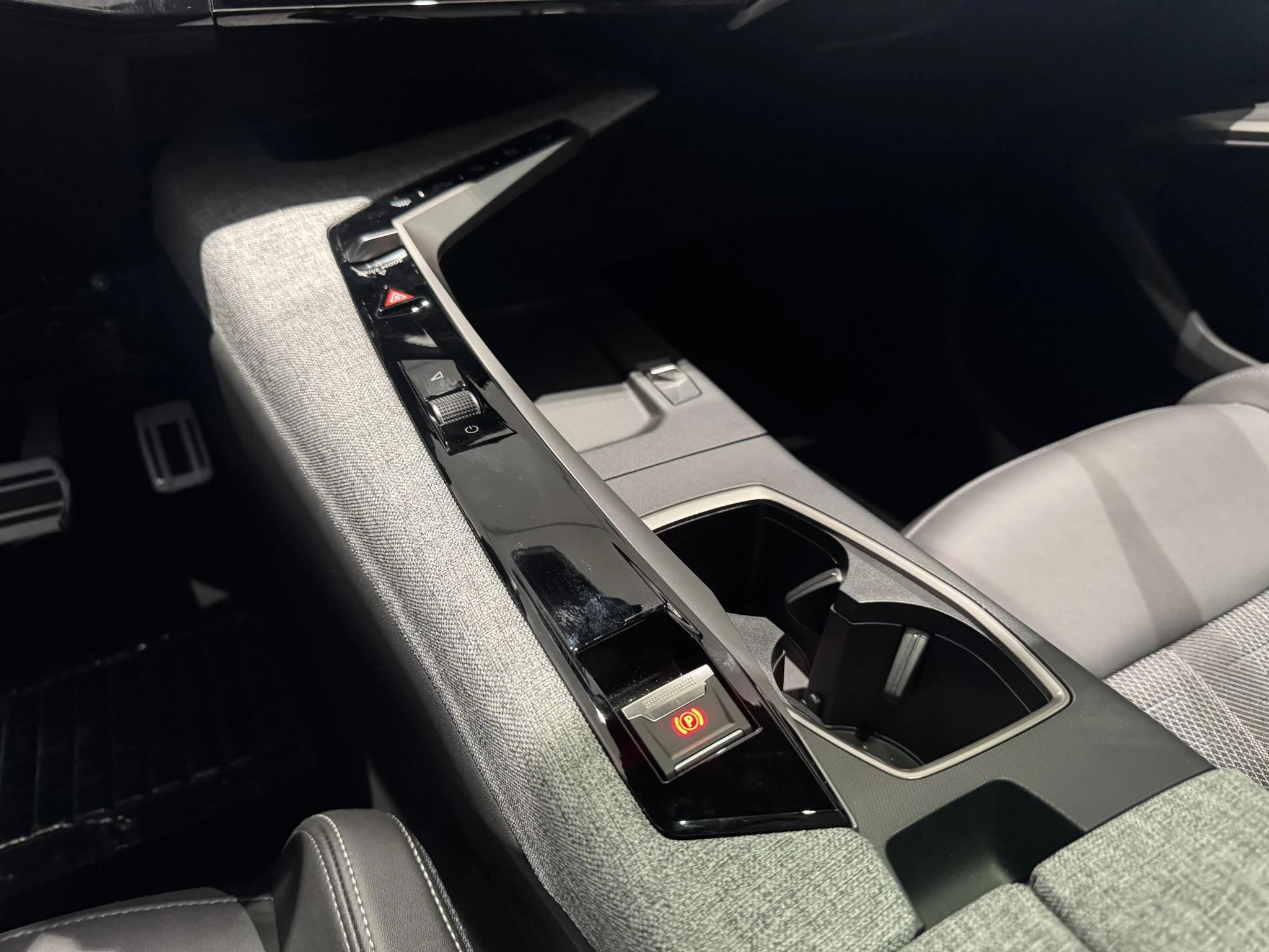 Peugeot-5008-image-28