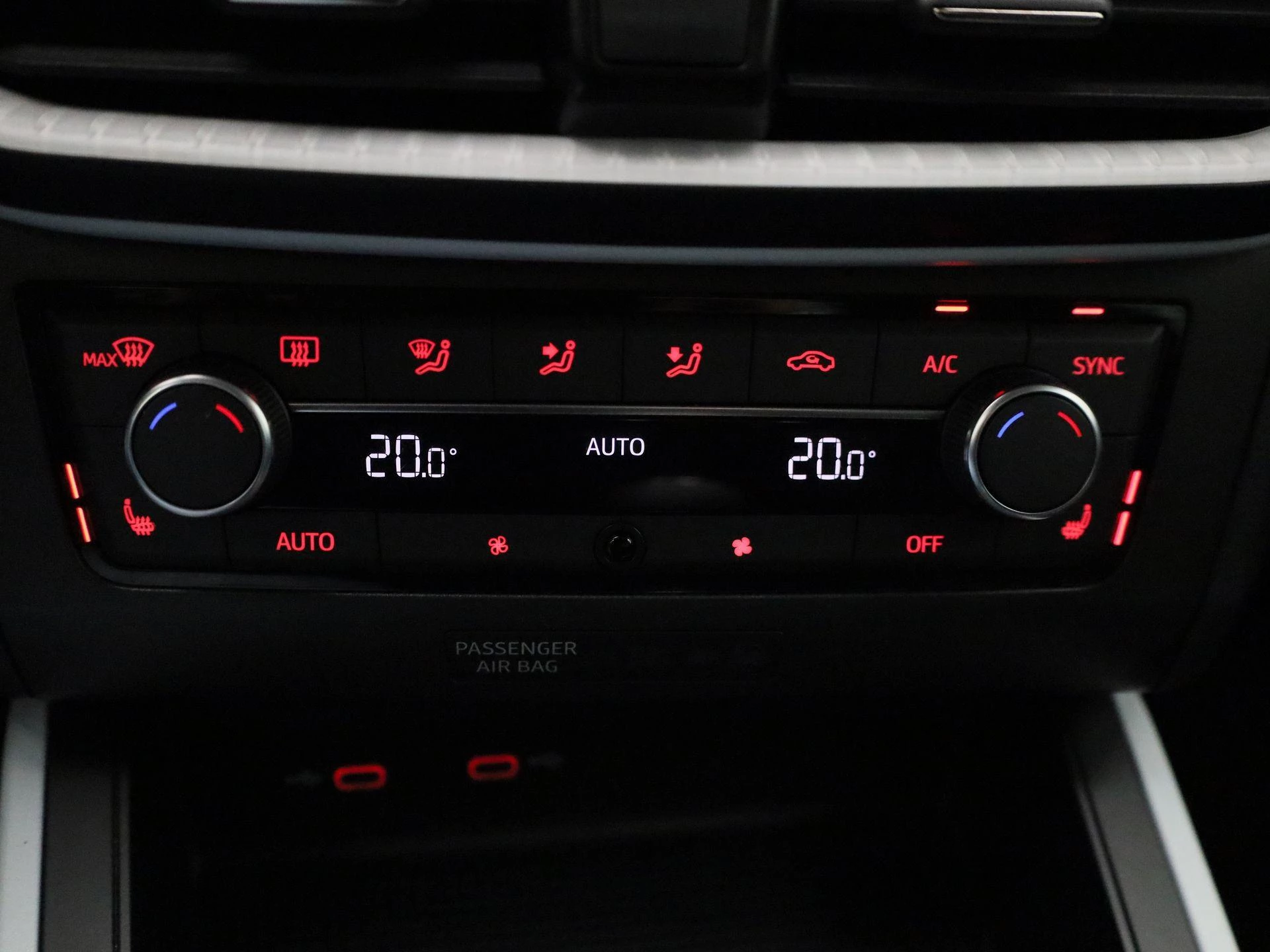 SEAT-Arona-image-17