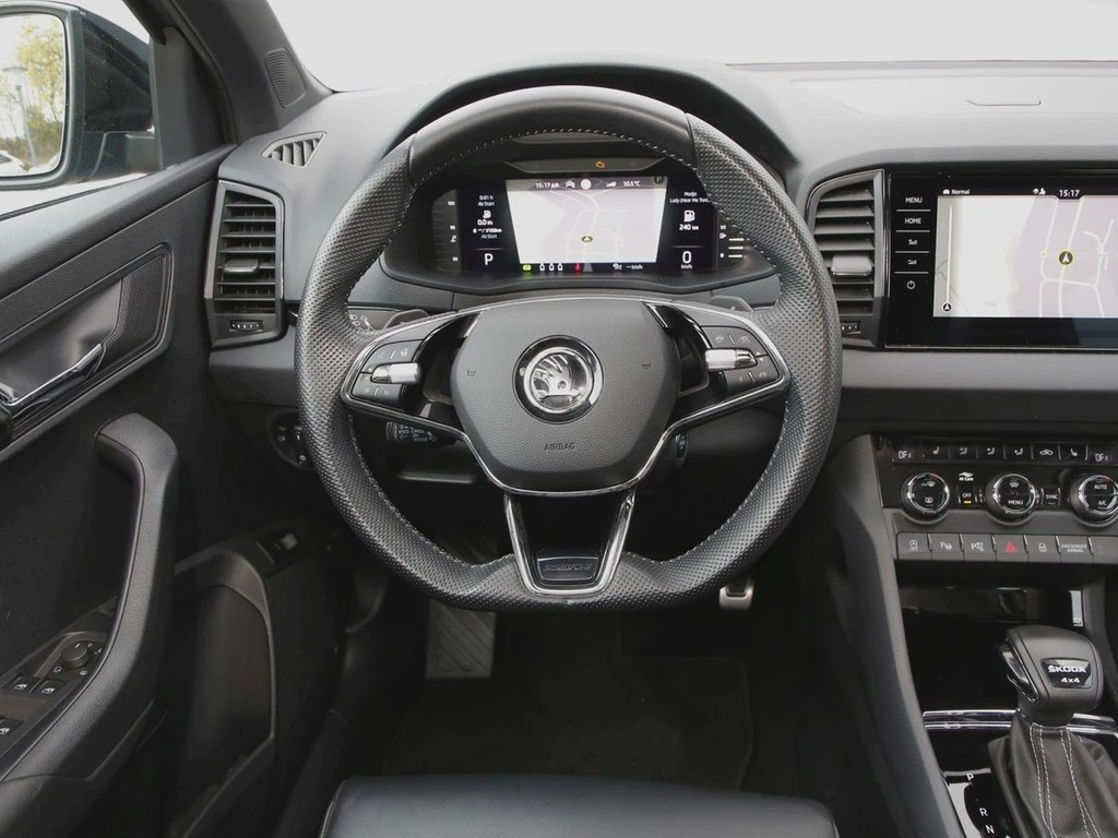 Škoda Karoq 2.0 TSI DSG 4x4 Sportline 18" ACC LED AHK