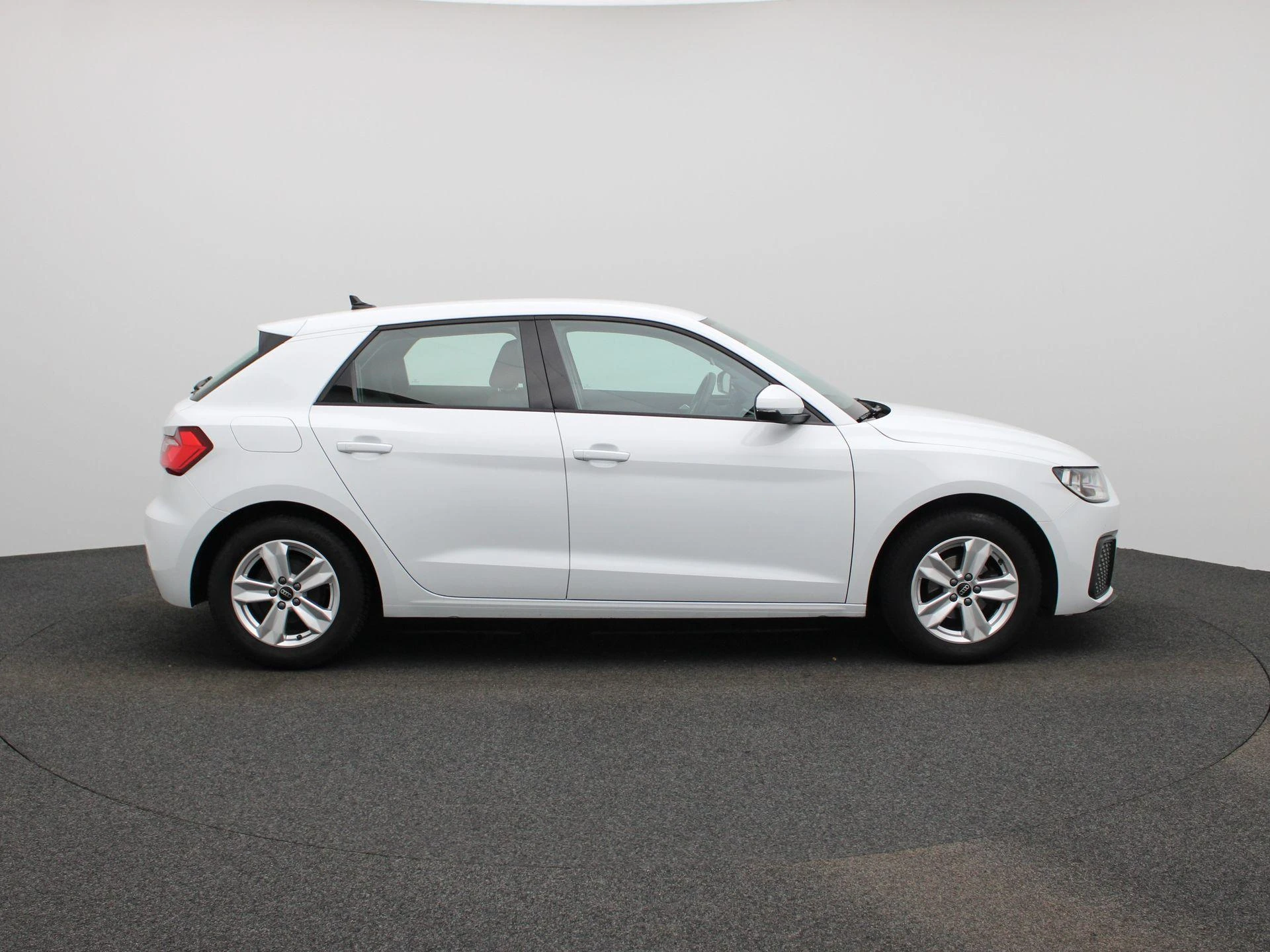 Audi-A1 Sportback-image-5