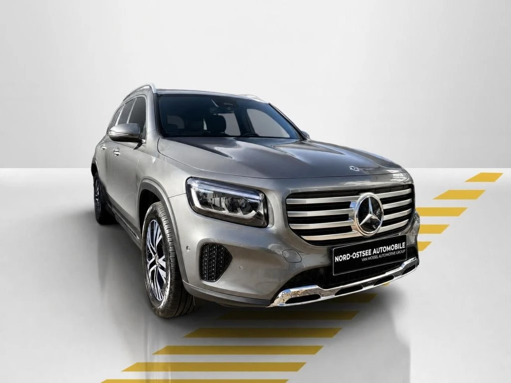 Mercedes-Benz-GLB 200 d-image-17