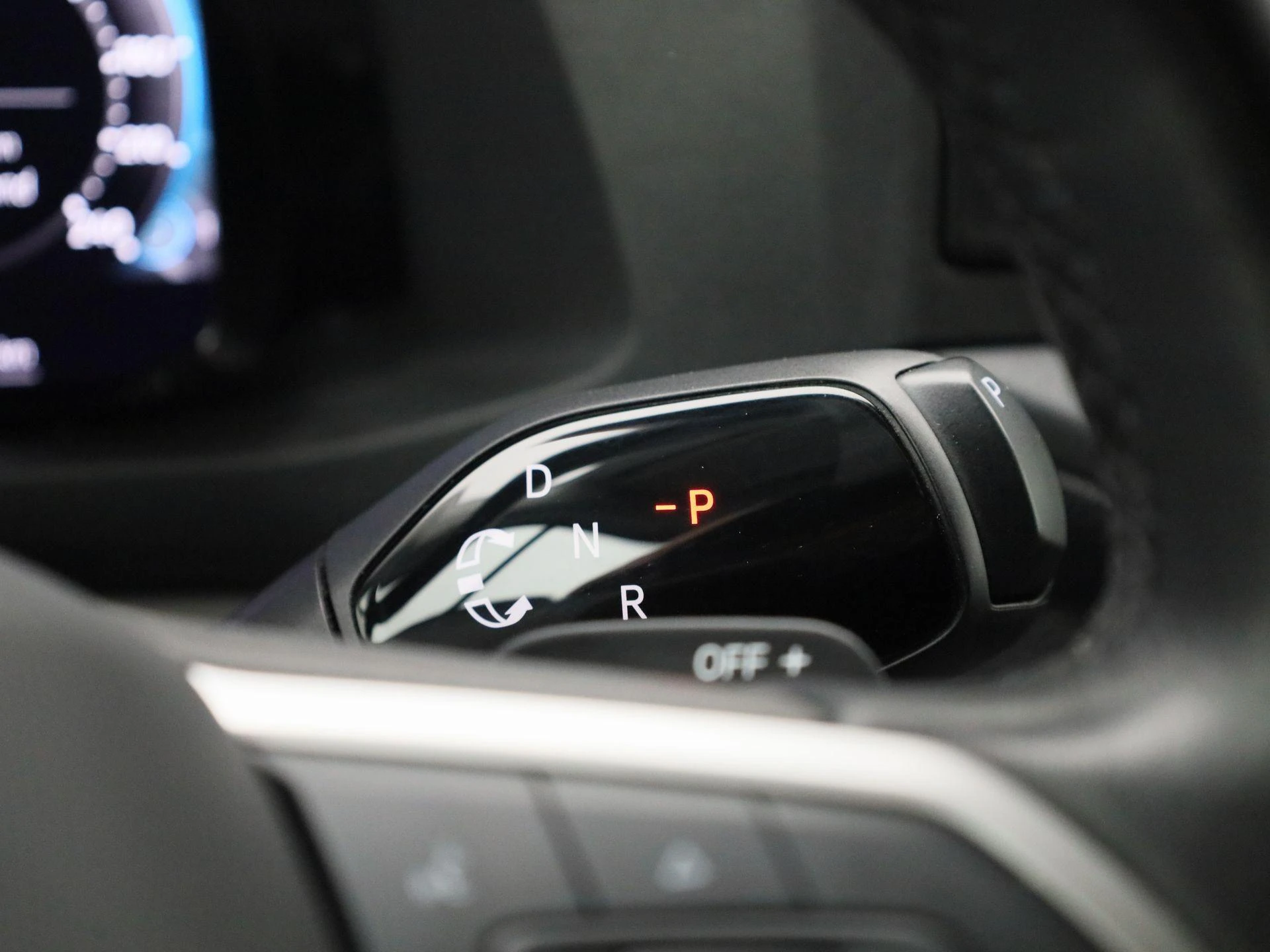 Volkswagen-Crafter-image-9