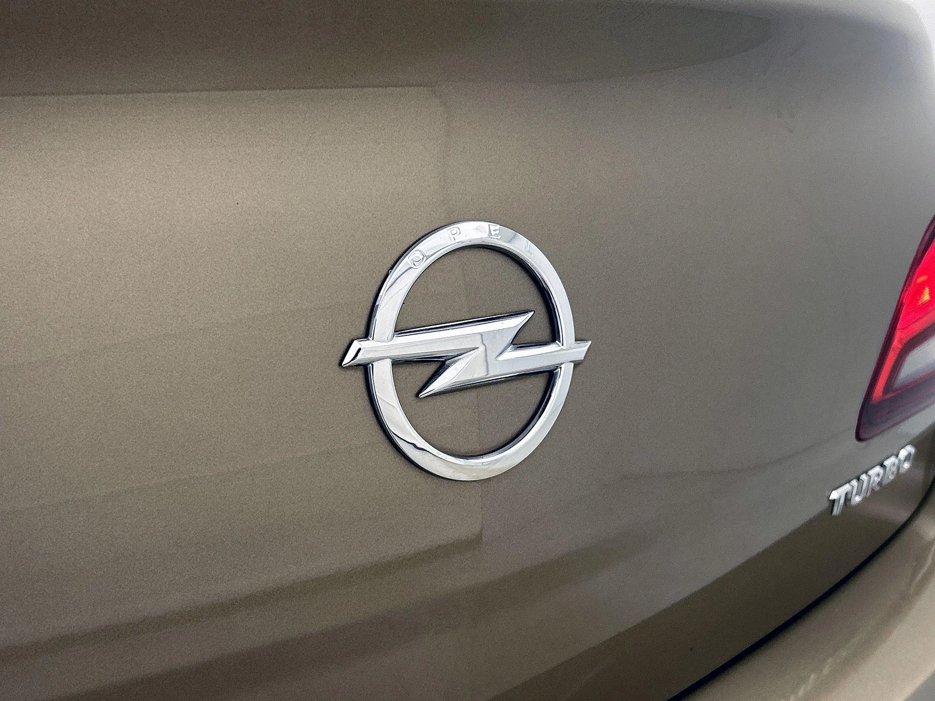 Opel-Astra-image-13