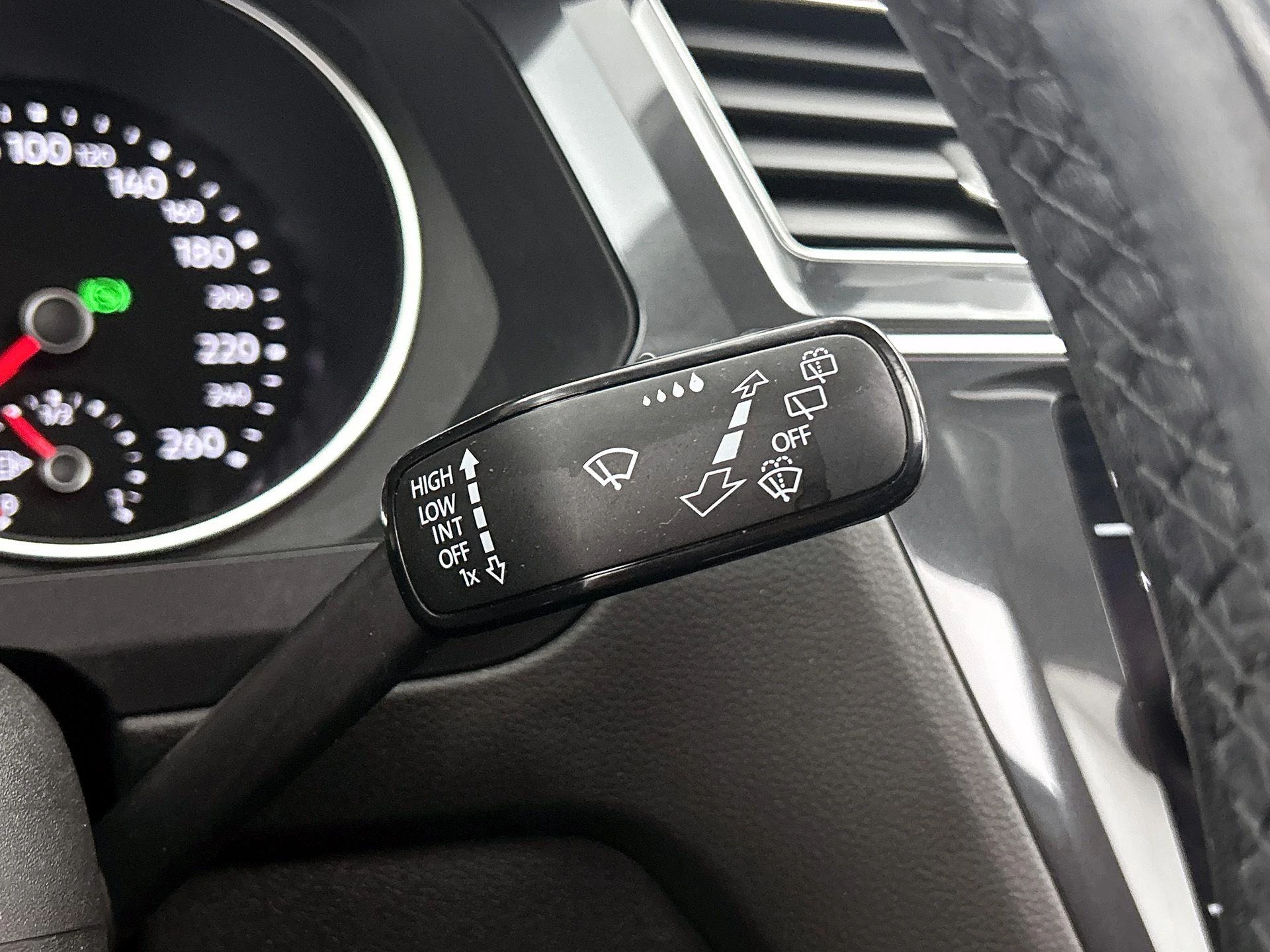 Volkswagen Tiguan Allspace 1.5 TSI Comfortline Business