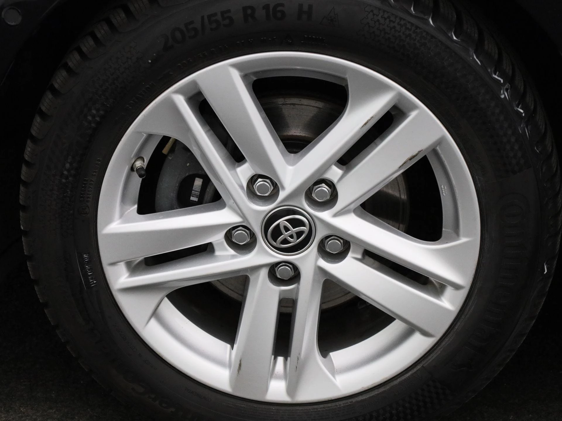 Toyota-Corolla Touring Sports-image-11