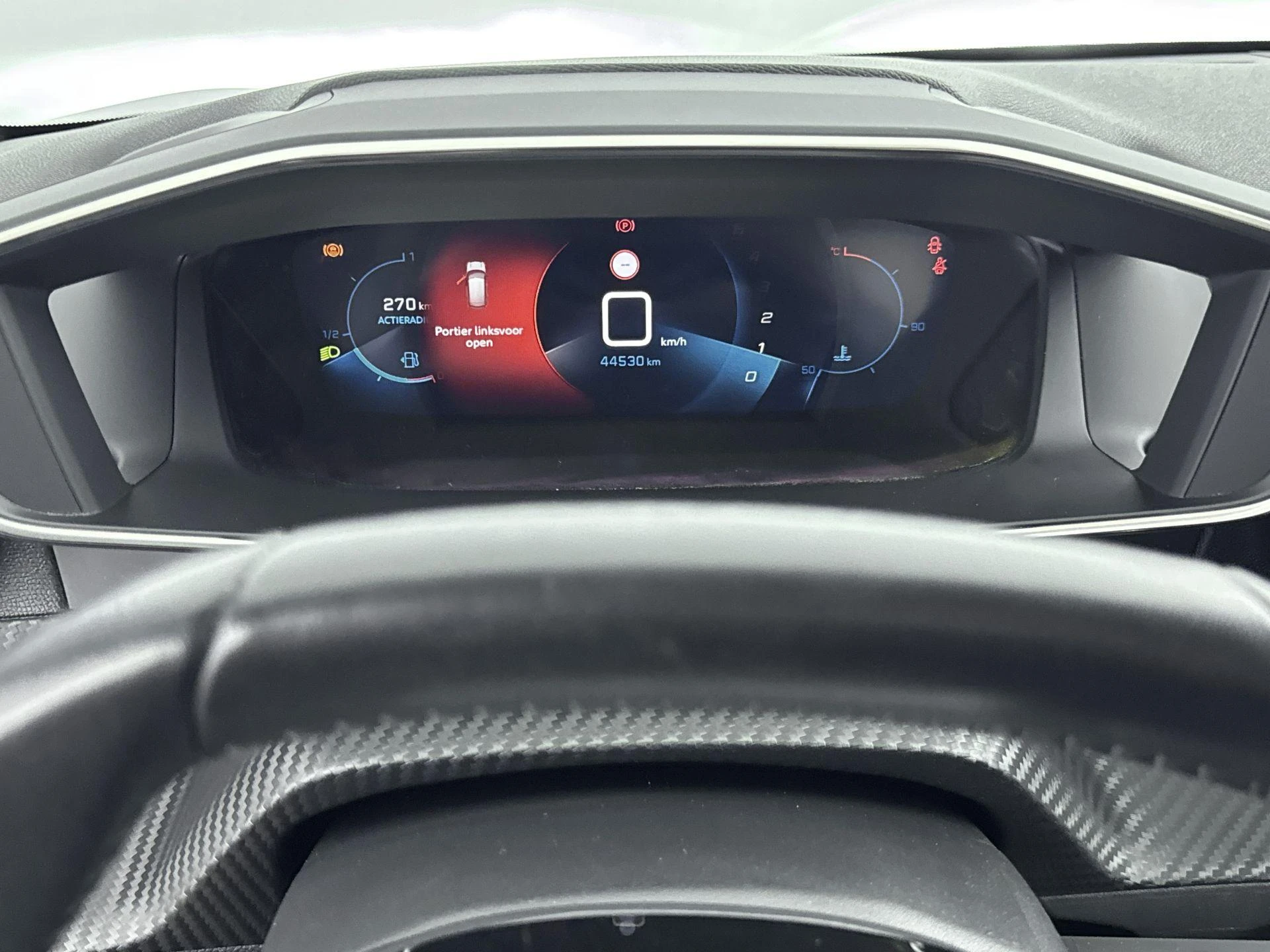 Peugeot-208-image-8