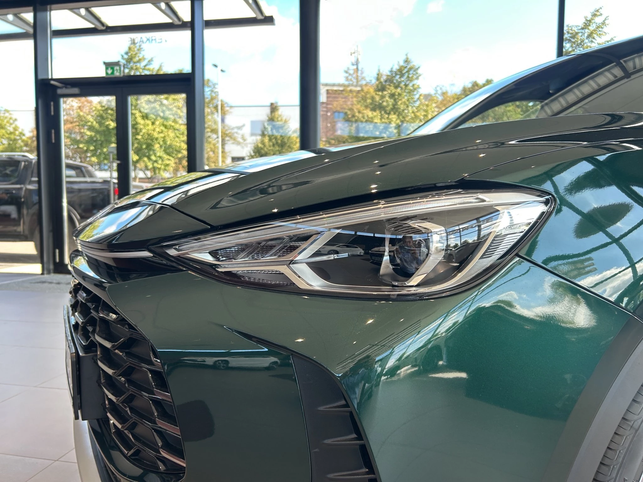 MG ZS Luxury 1.5 Hybrid+ Autom LED ACC GJR RFK SHZ