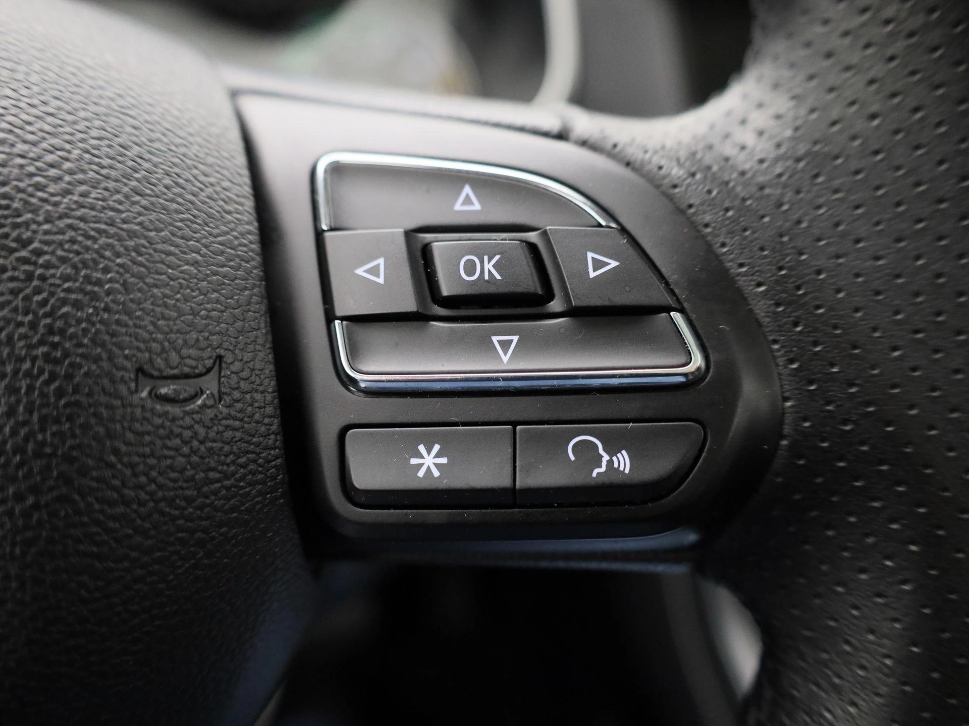 MG-ZS EV-image-17
