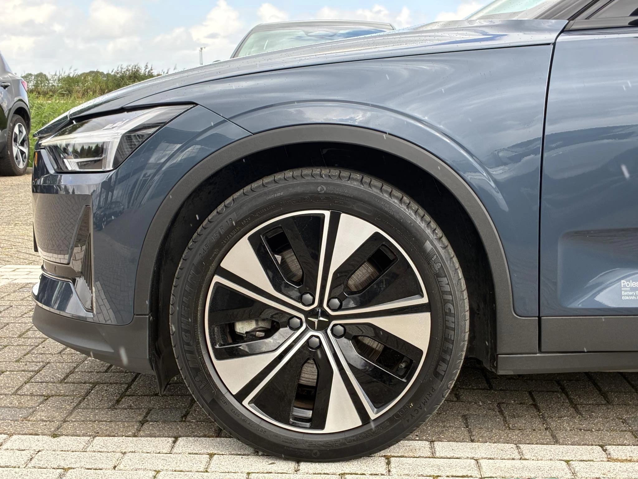 Polestar-2-image-9