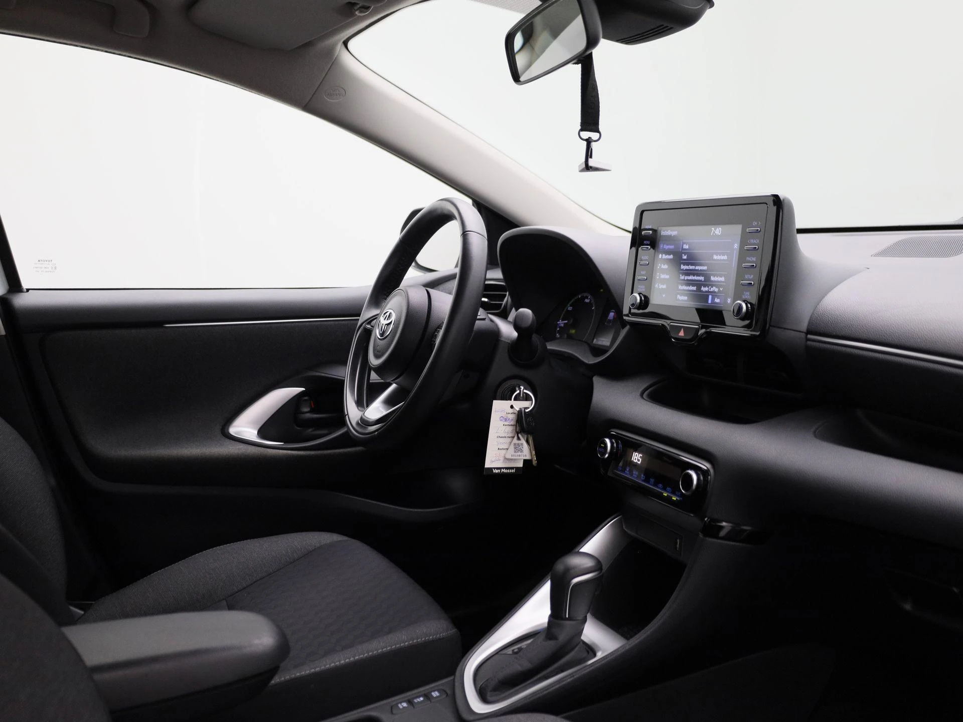 Toyota-Yaris-image-29