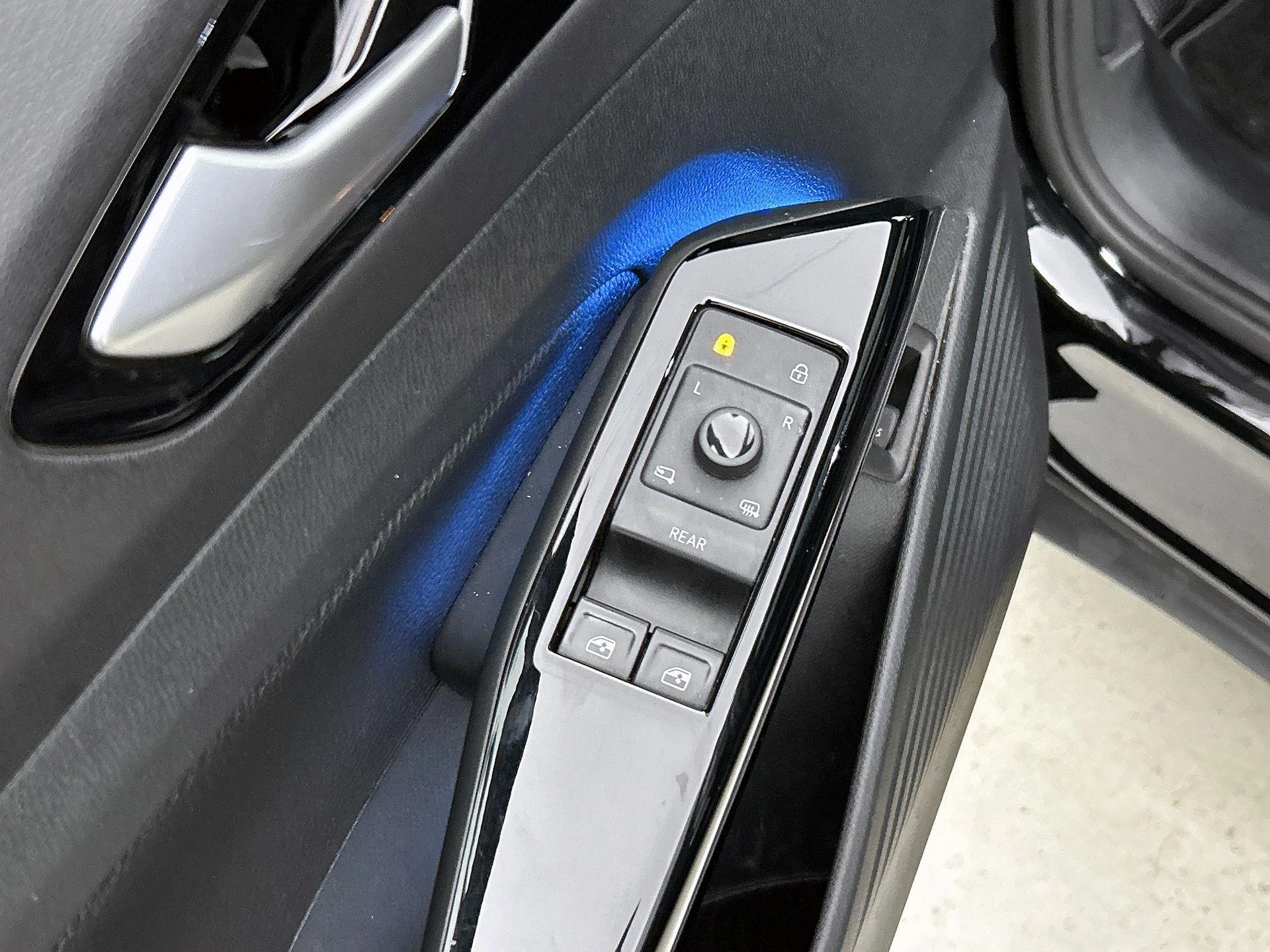 Volkswagen-ID.4-image-31