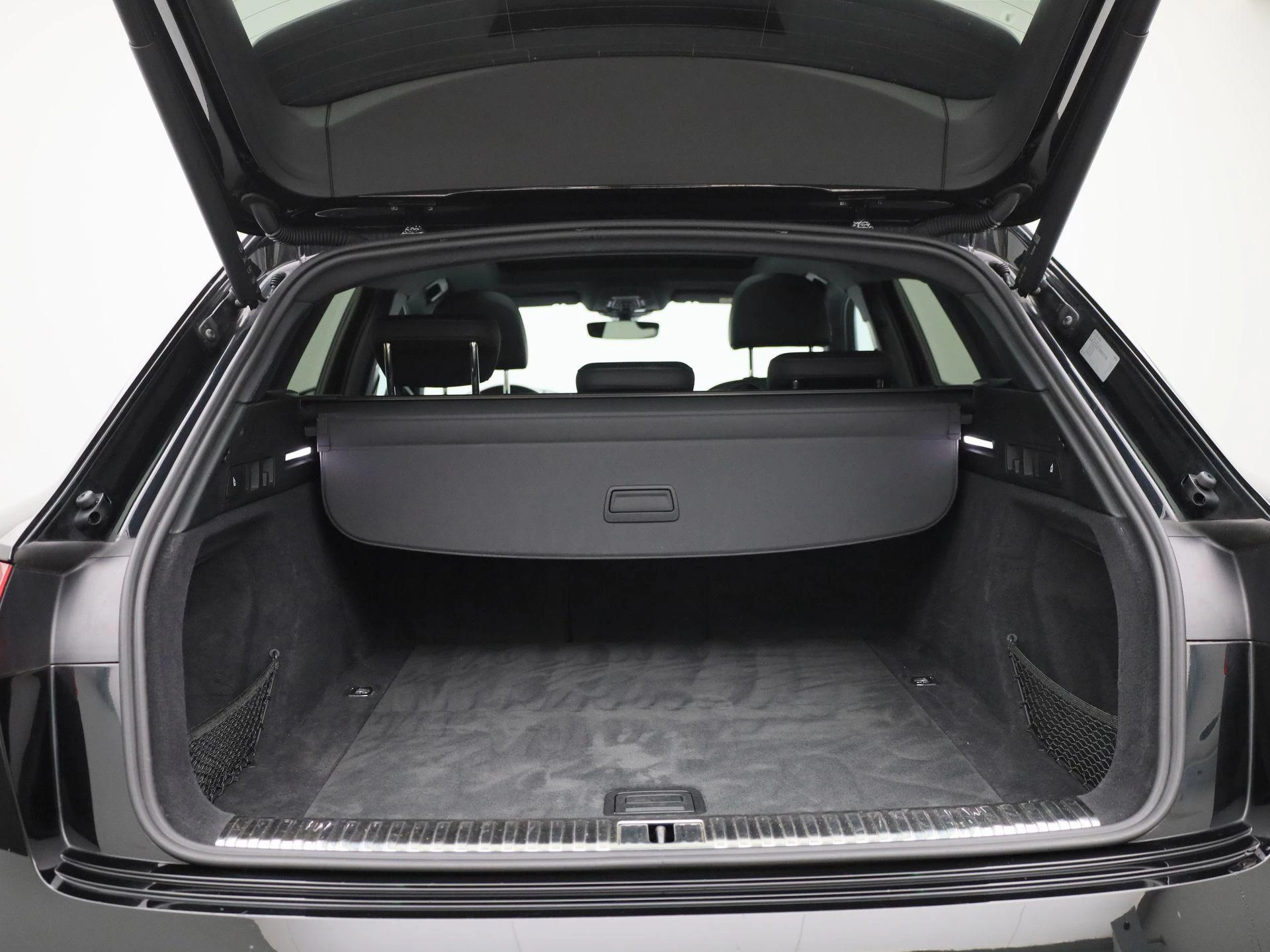 Audi-e-tron-image-13