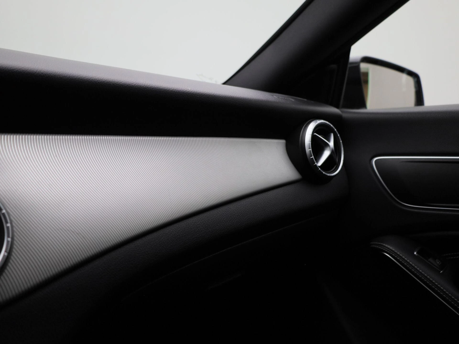 Mercedes-Benz CLA Shooting Brake 180 Ambition