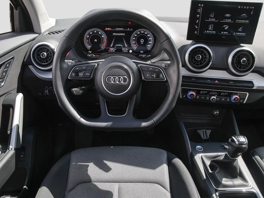 Audi Q2 30 TFSI S line AHK GRA Kamera PDC+ GWF