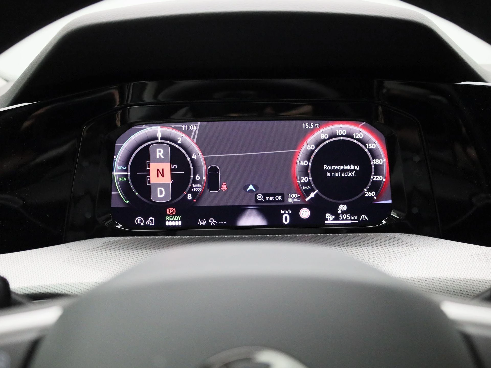 Volkswagen-Golf-image-12