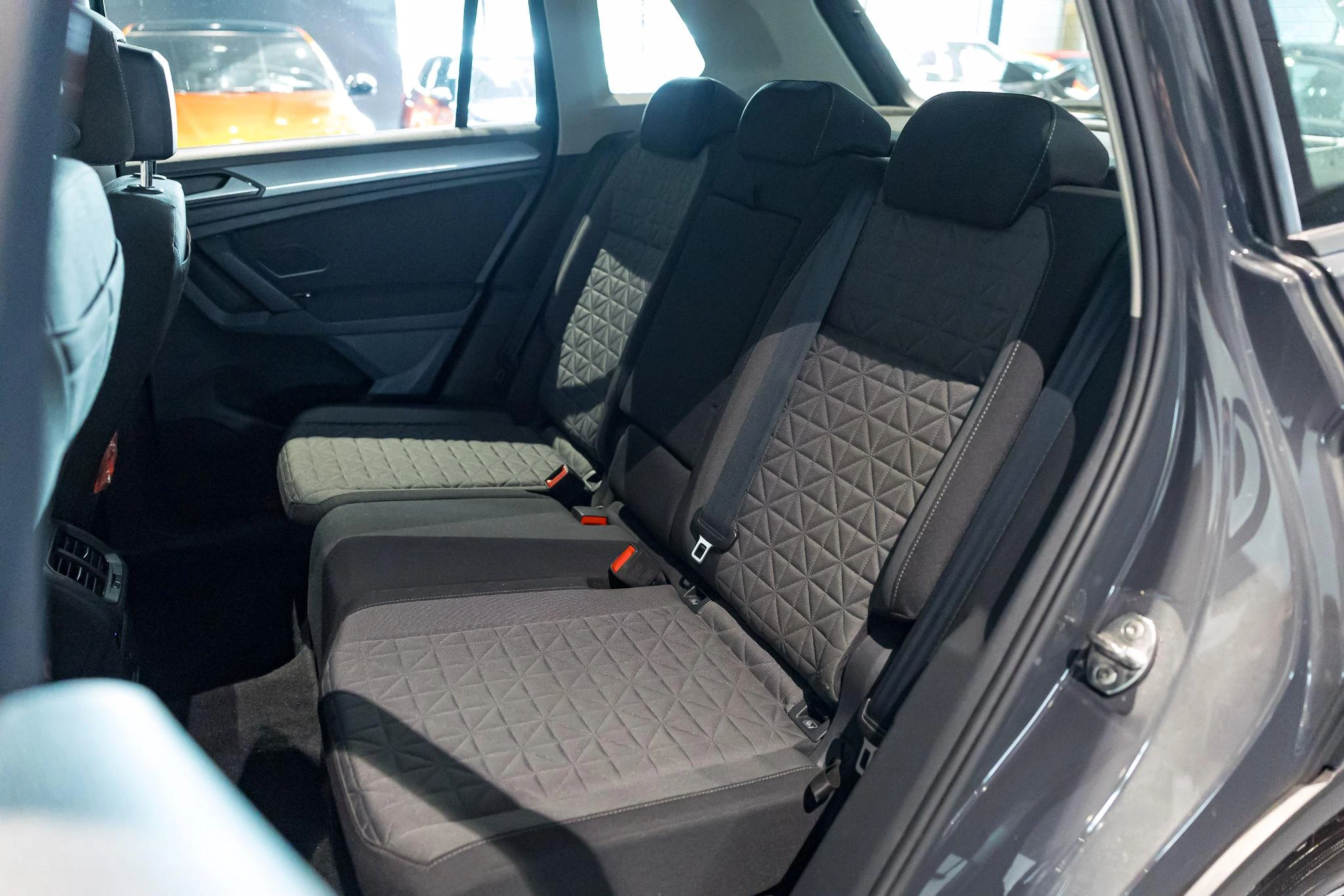 Volkswagen-Tiguan-image-15
