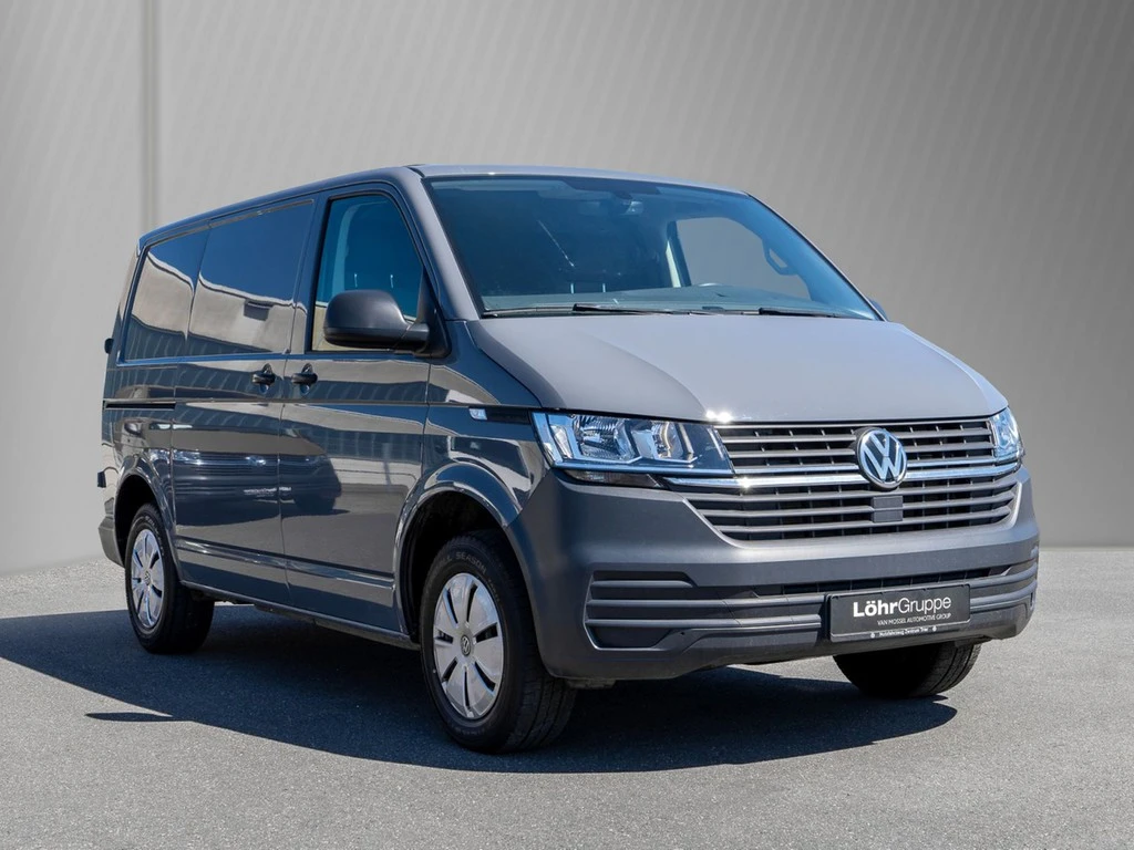 Volkswagen-Transporter-image-2