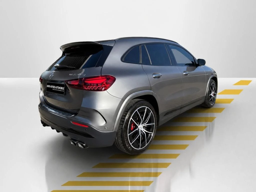 Mercedes-AMG-GLA 45 S AMG-image-14