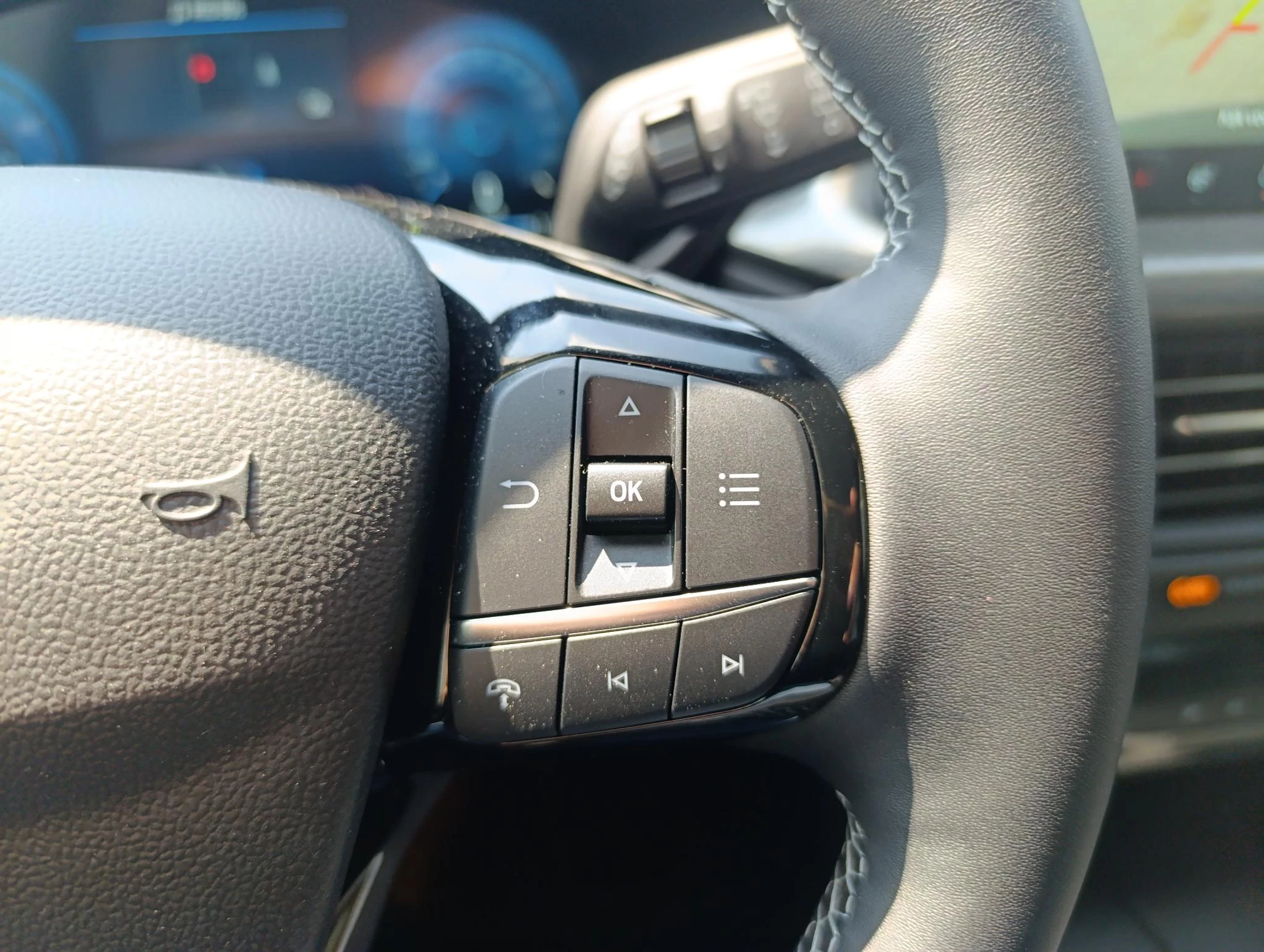 Ford Kuga 2.5 PHEV Sound Edition