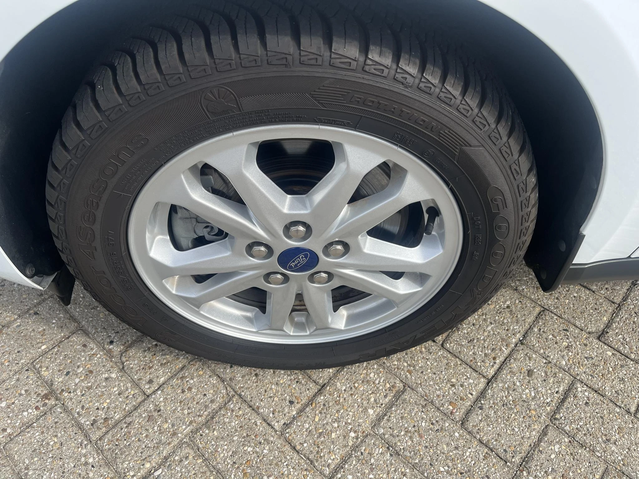 Ford-Transit Connect-image-22