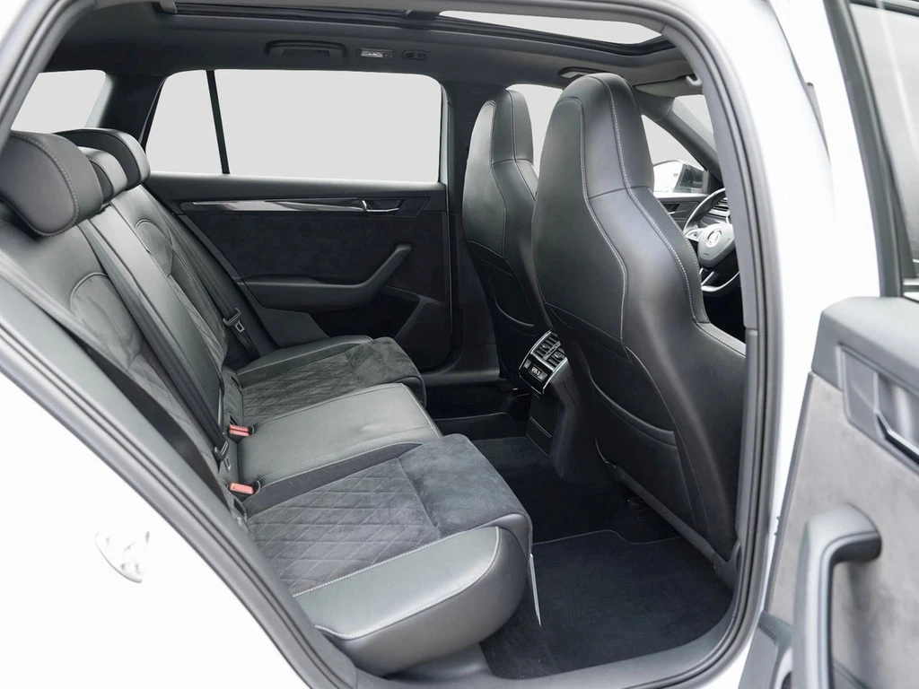 Škoda Superb Combi 2.0 TSI DSG 4x4 Sportline *Xenon*Panorma*AHK*el. Heckklappe*Standheizung*Soundsystem*PD