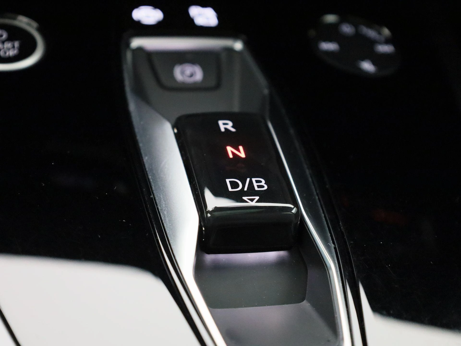 Audi-Q4 e-tron-image-21