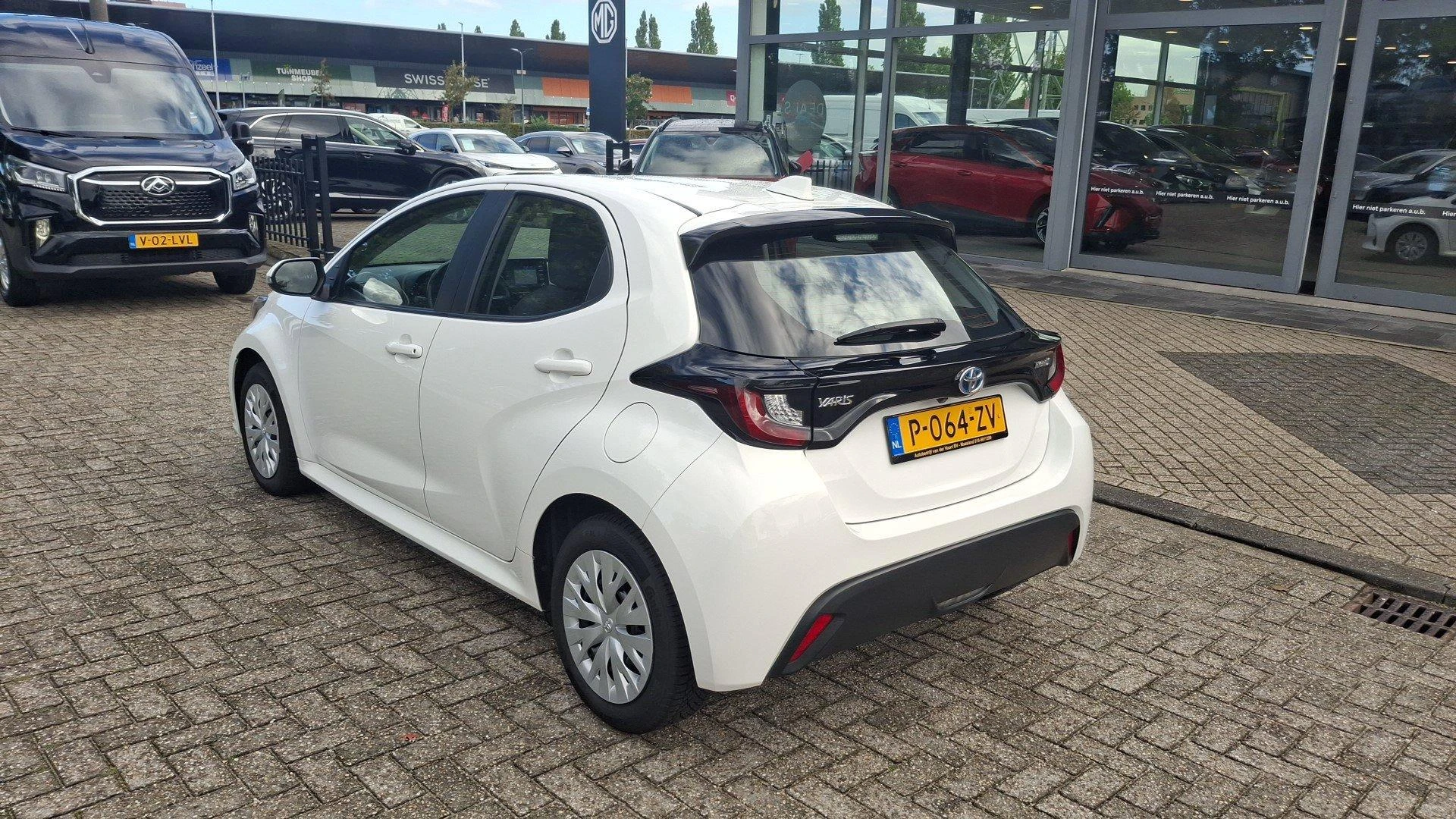 Toyota-Yaris-image-2