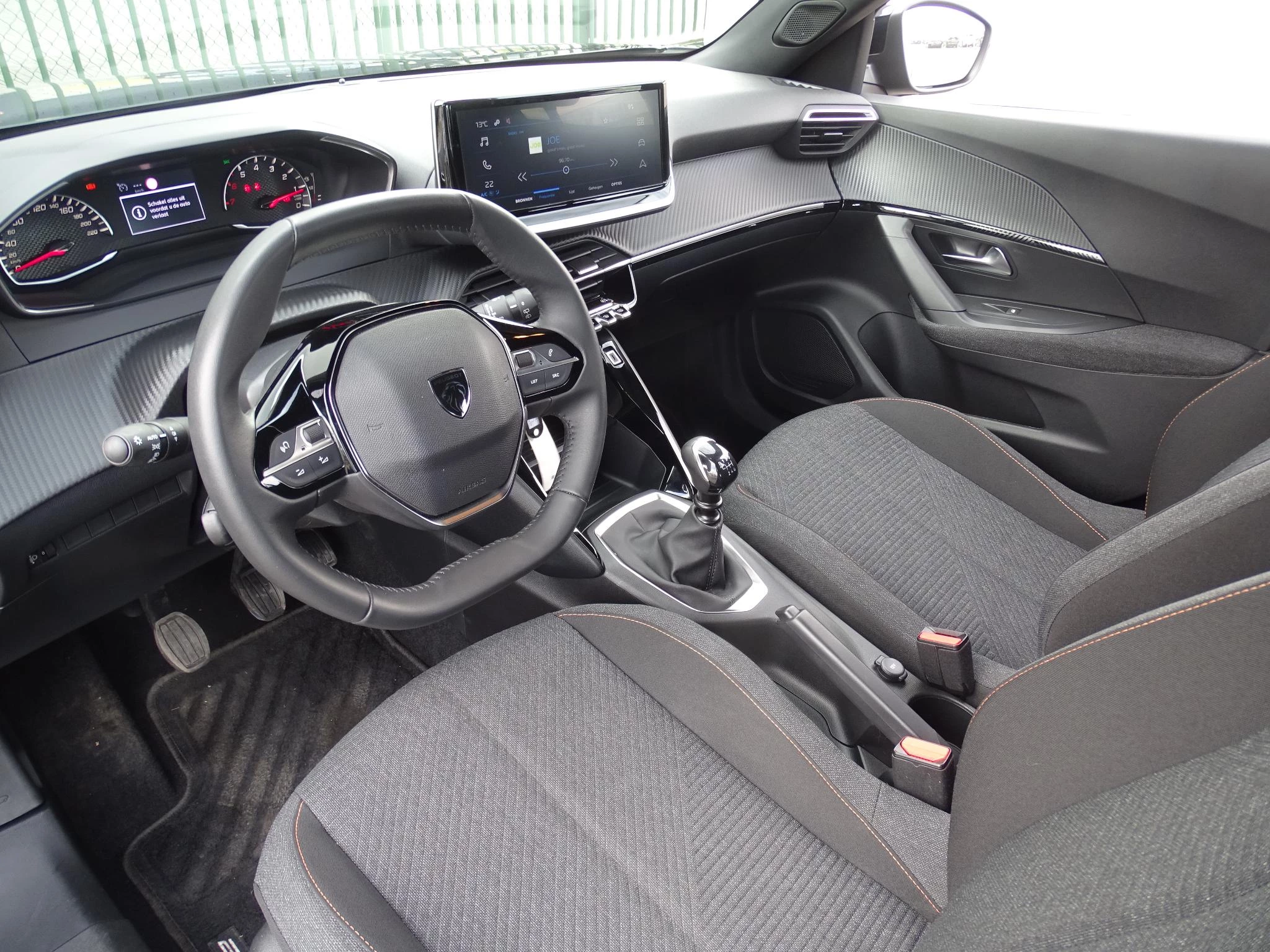 Peugeot 2008 1.2T Style