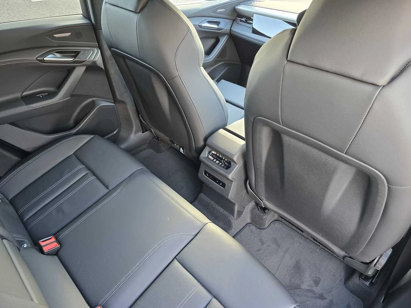 Audi-Q6 e-tron-image-17