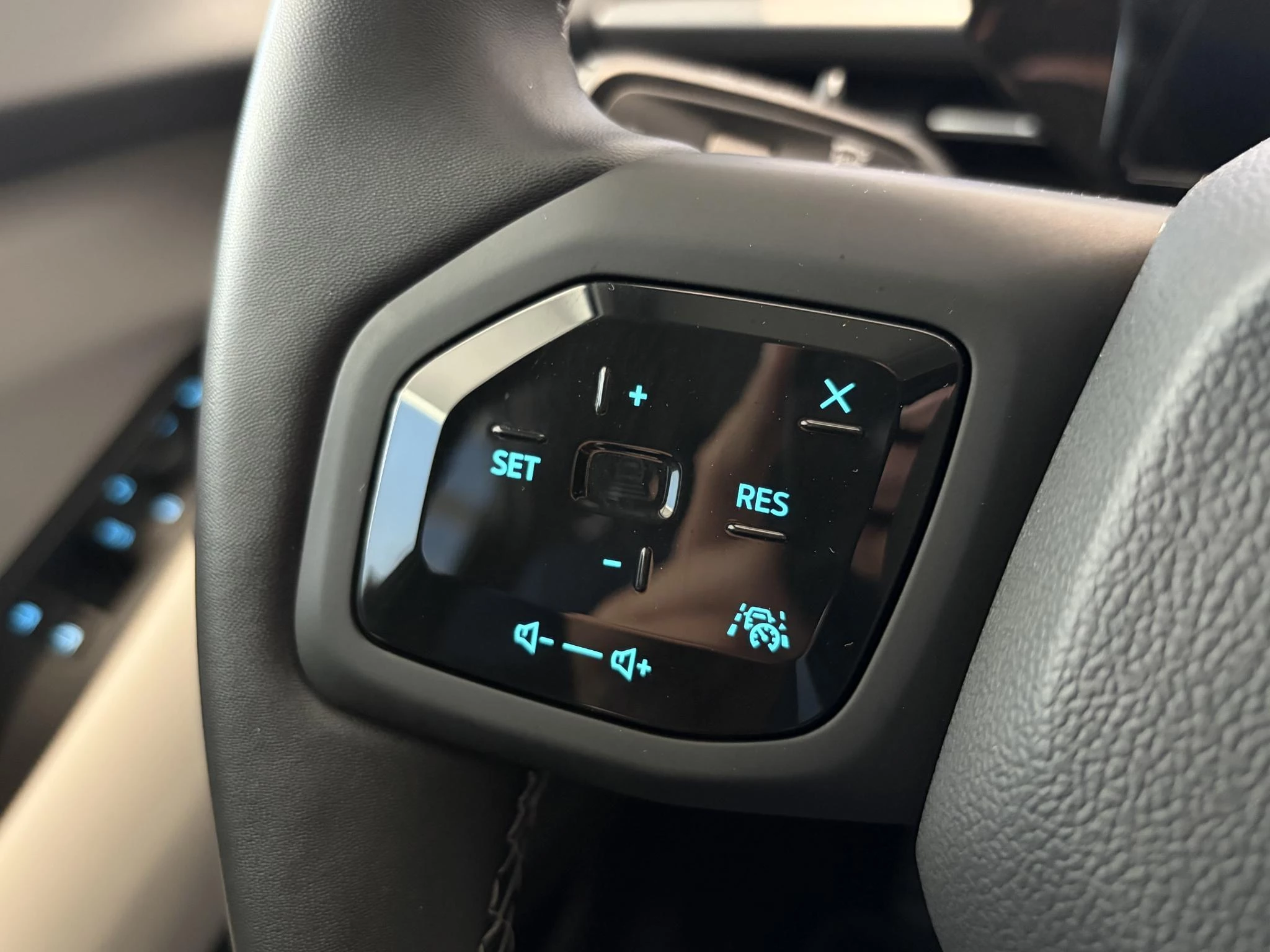 Ford Explorer Extended Range RWD 77 kWh