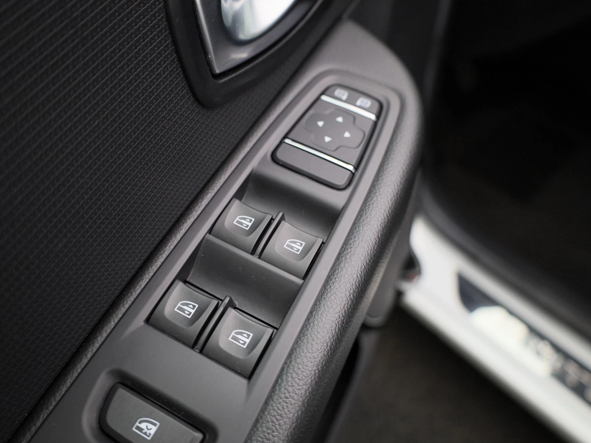 Renault-Clio-image-27