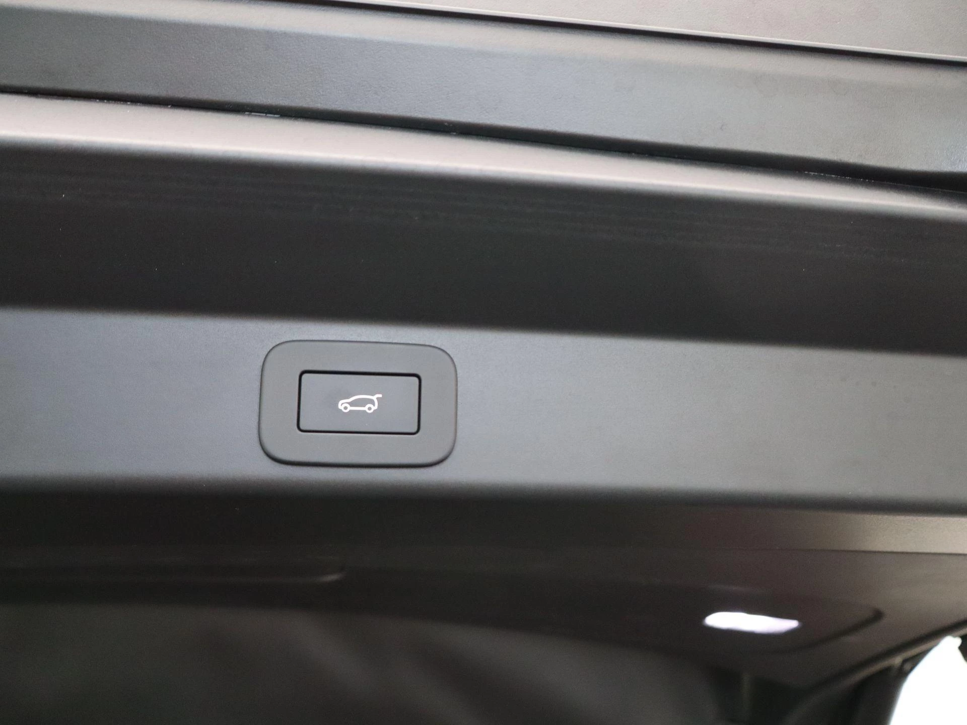 Land Rover-Range Rover Sport-image-34