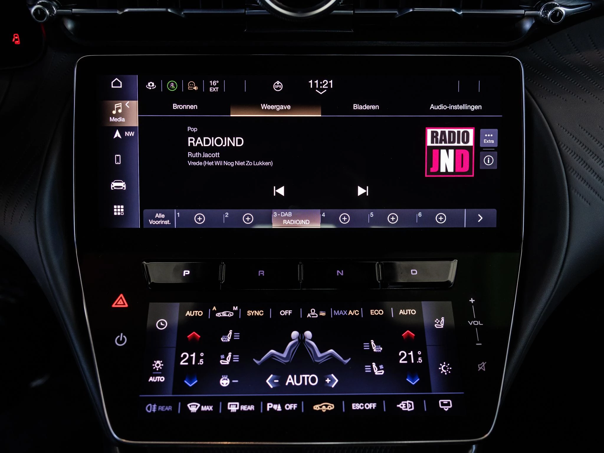 Maserati-GranTurismo-image-52