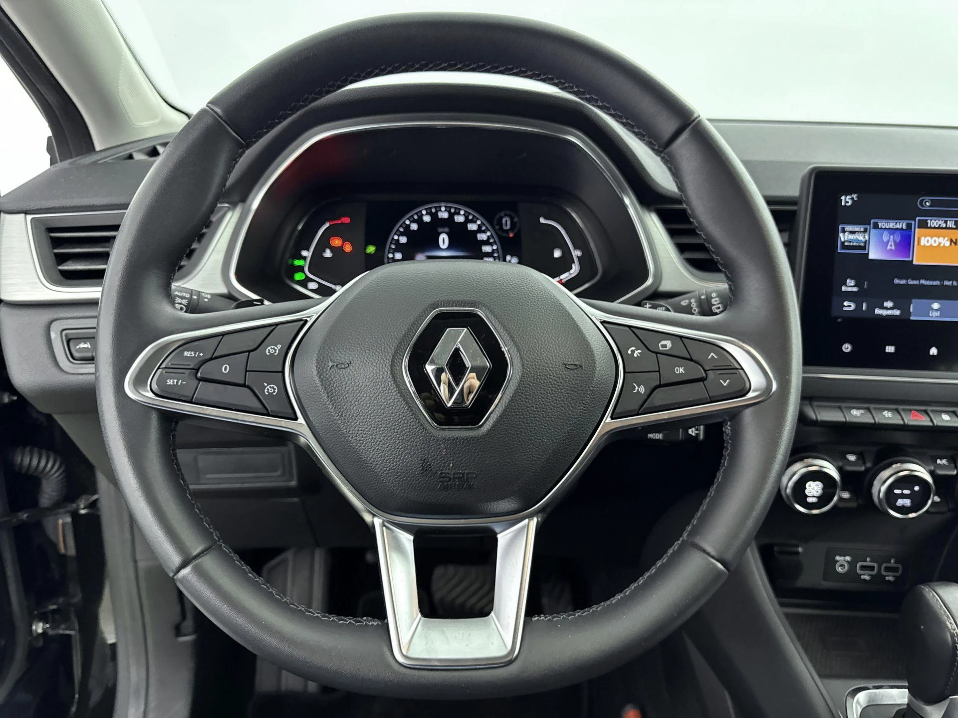 Renault-Captur-image-18