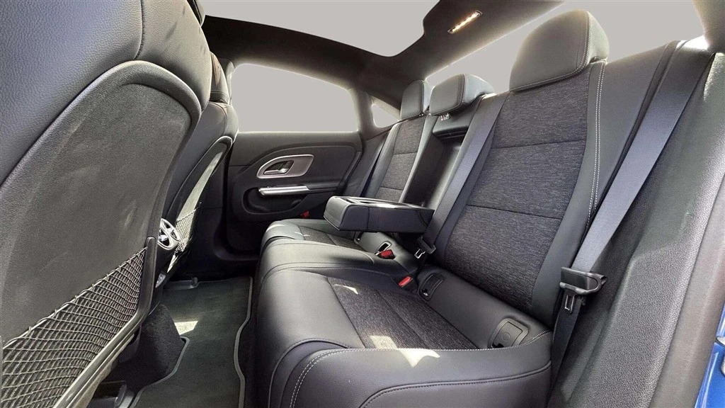 Mercedes-Benz-CLA-image-18