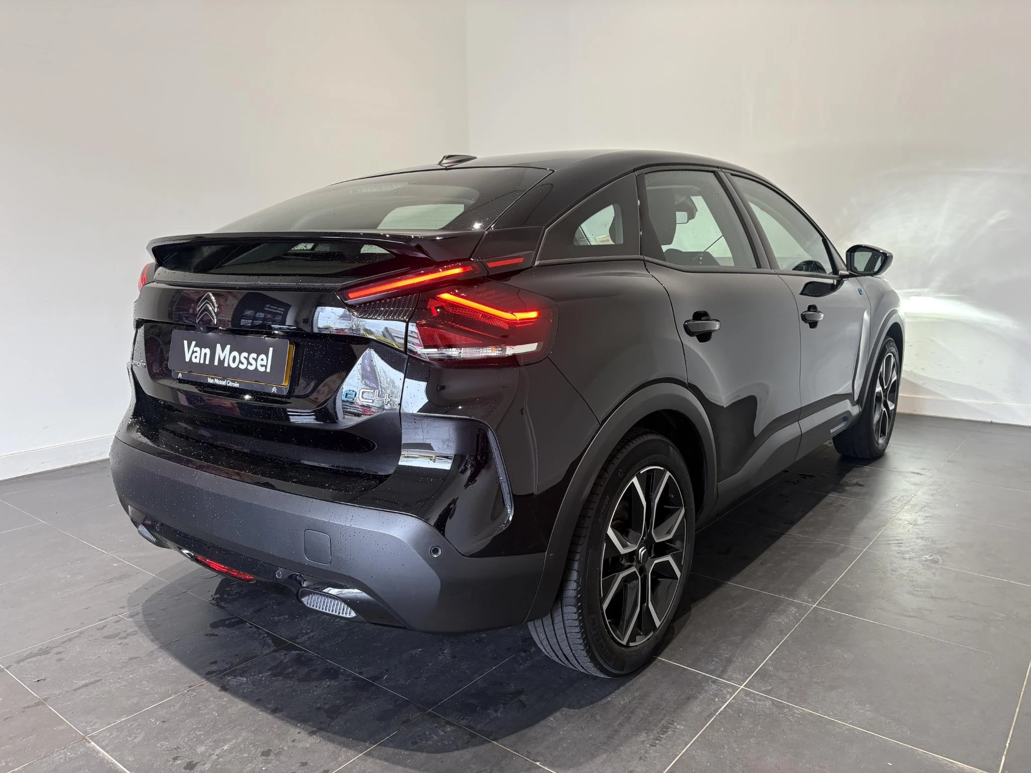 Citroën-ë-C4-image-6