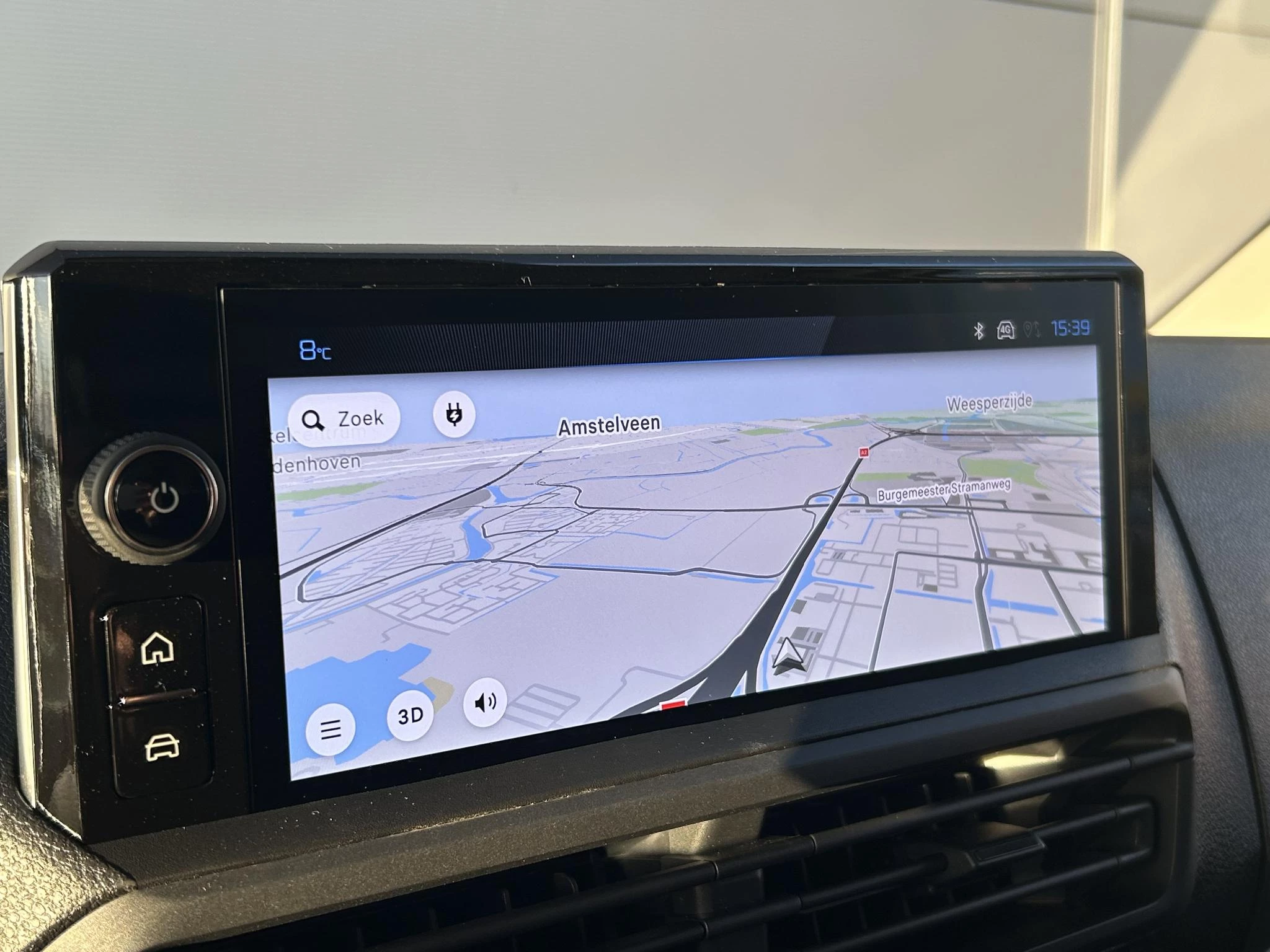 Peugeot-e-Expert-image-13